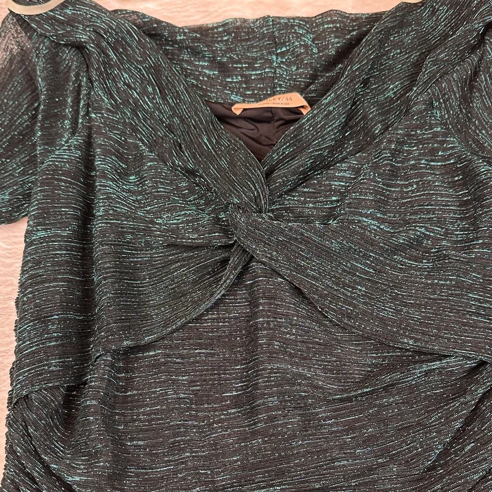 NWT Bailey 44 Kha Emerald Metallic Shimmer Ruched Long Sleeve Dress XL MSRP $228
